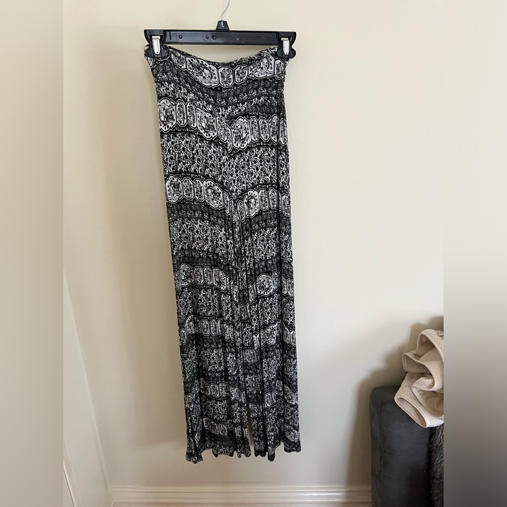 Women’s wide leg pants
